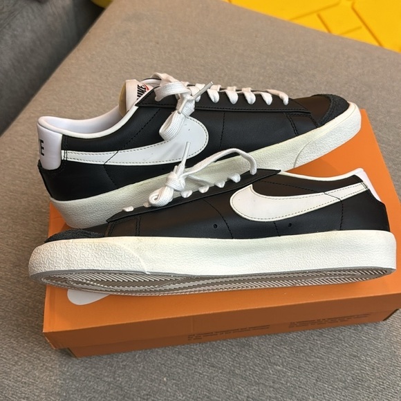 Blazer Low 77 Vintg
Brand New with Box - Picture 3 of 5